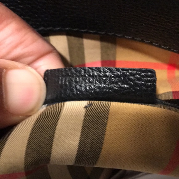 Sold NWT Burberry Medium Banner - Picture 6 of 8